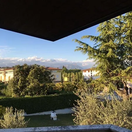 Un Nido Sul Lago Di Garda Padenghe sul Garda